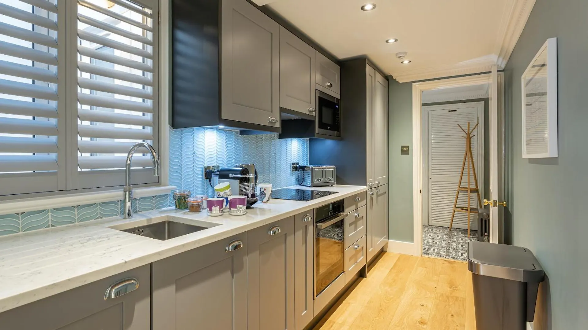 Beaches Brighton - Luxury Seafront Accommodation